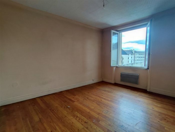 Ussel : vente vente  - grande image 5