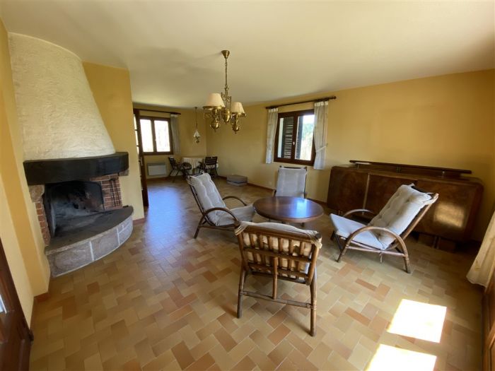 Meymac, proche Centre : vente vente de 5 pi&egrave;ces - grande image 2