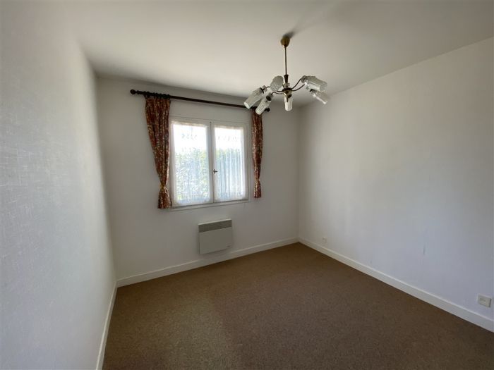 Meymac, proche Centre : vente vente de 5 pi&egrave;ces - grande image 8