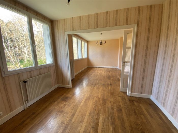 Meymac, Proche Centre Ville : vente vente de 3 pi&egrave;ces - grande image 4