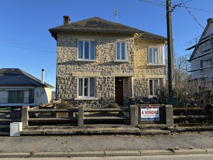 EGLETONS, CENTRE-VILLE &Agrave; PIED : vente Maison 7 - vignette 1