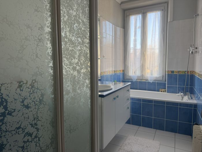 EGLETONS, CENTRE-VILLE &Agrave; PIED : vente vente de 7 pi&egrave;ces - grande image 10