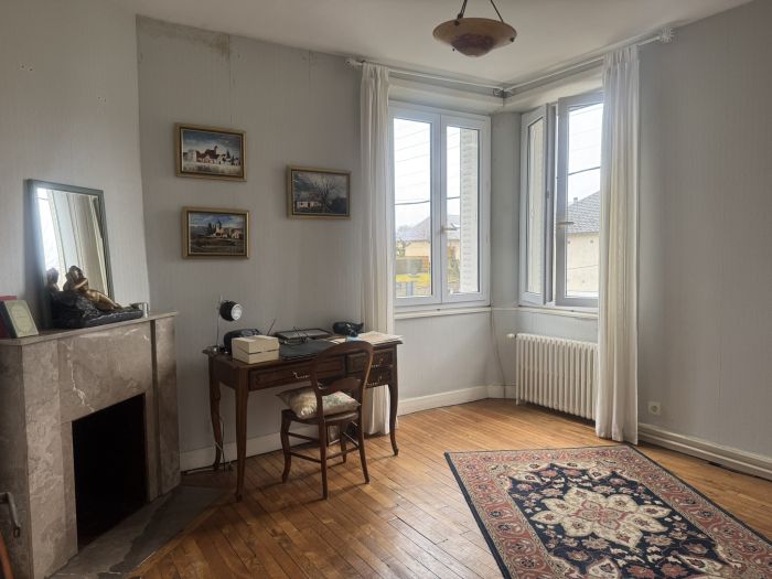 EGLETONS, CENTRE-VILLE &Agrave; PIED : vente vente de 7 pi&egrave;ces - grande image 8