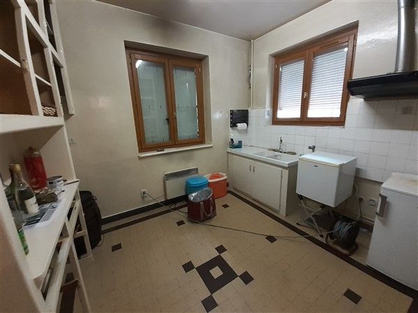 JOLIE MAISON 4 CHAMBRES ou 2 APPARTEMENTS : vente vente de 9 pi&egrave;ces - grande image 4