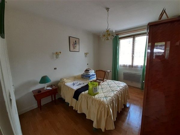 JOLIE MAISON 4 CHAMBRES ou 2 APPARTEMENTS : vente vente de 9 pi&egrave;ces - grande image 9