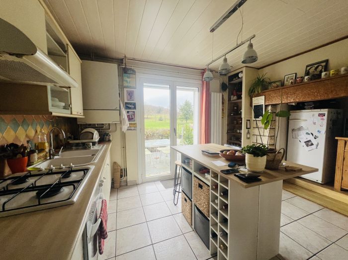 SECTEUR CORNIL / AUBAZINES : vente vente de 4 pi&egrave;ces - grande image 4