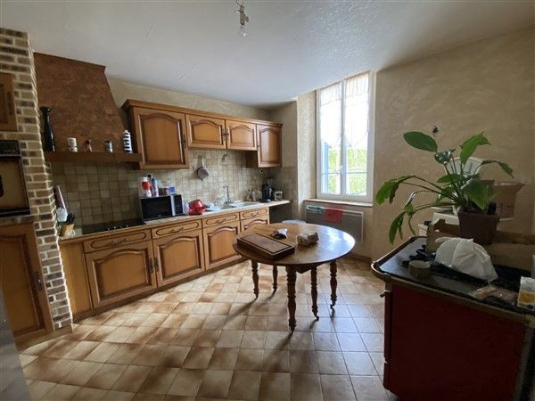 ENTRE CLERGOUX ET ESPAGNAC : vente vente de 5 pi&egrave;ces - grande image 2