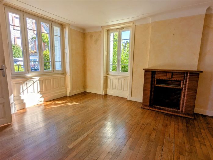 LIGINIAC : vente vente de 8 pi&egrave;ces - grande image 2