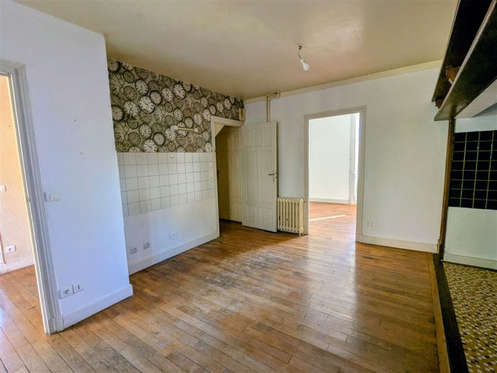 LIGINIAC : vente vente de 8 pi&egrave;ces - grande image 4