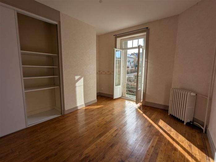 LIGINIAC : vente vente de 8 pi&egrave;ces - grande image 7