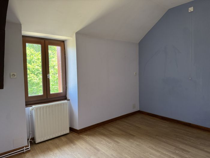 VITRAC-SUR-MONTANE : vente vente de 7 pi&egrave;ces - grande image 9