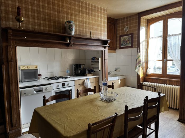 SAINT-PRIEST-DE-GIMEL : vente vente de 7 pi&egrave;ces - grande image 4