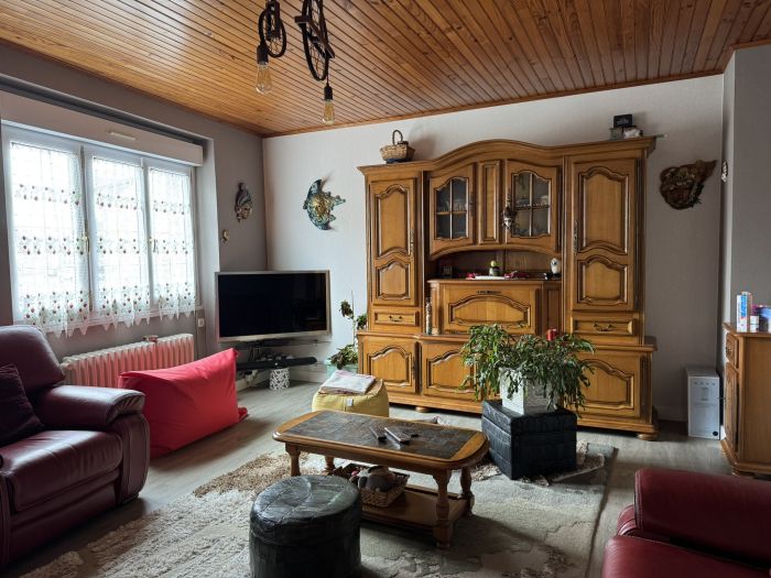 EGLETONS : vente vente de 5 pi&egrave;ces - grande image 4