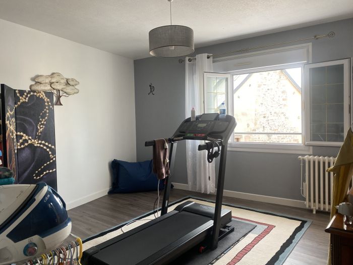 EGLETONS : vente vente de 5 pi&egrave;ces - grande image 7