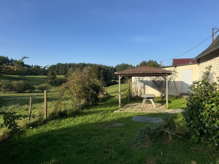 EGLETONS - LA VILLE &Agrave; LA CAMPAGNE : vente vente de 6 pi&egrave;ces - grande image 2