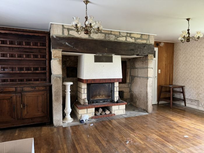 EGLETONS - LA VILLE &Agrave; LA CAMPAGNE : vente vente de 6 pi&egrave;ces - grande image 3