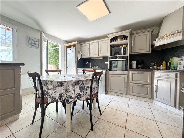 MALEMORT : vente vente de 5 pi&egrave;ces - grande image 2