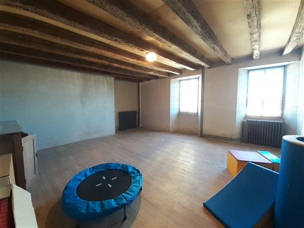 Proche ST-PRIVAT : vente vente de 5 pi&egrave;ces - grande image 4