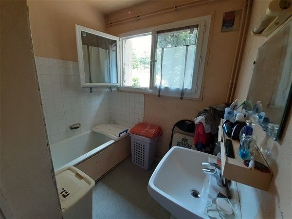Saint Privat : vente vente de 3 pi&egrave;ces - grande image 5
