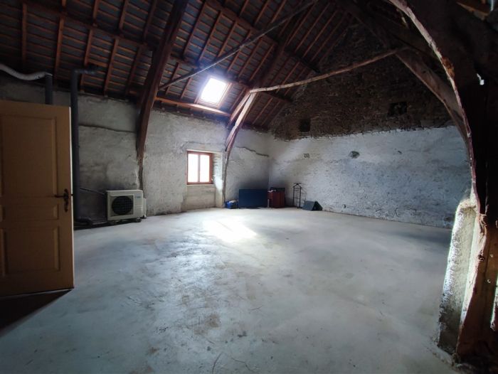 PROCHE LA COURTINE : vente vente de 3 pi&egrave;ces - grande image 8