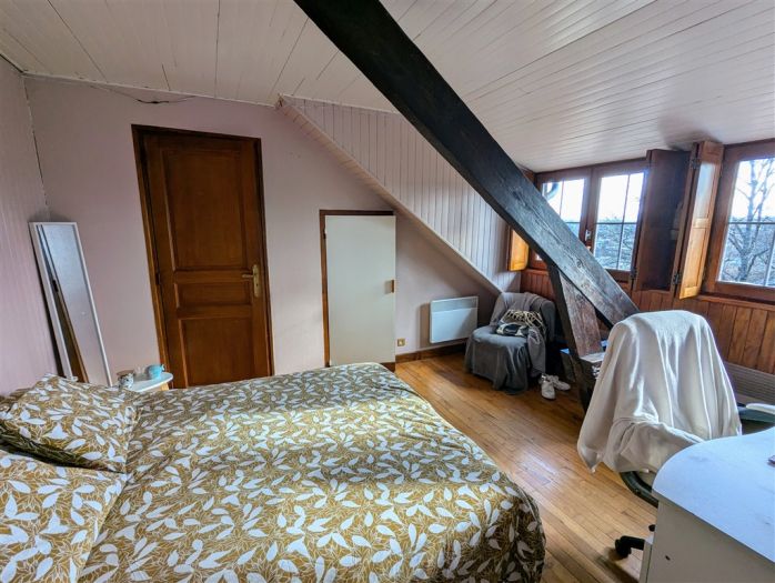 USSEL : vente vente de 8 pi&egrave;ces - grande image 8