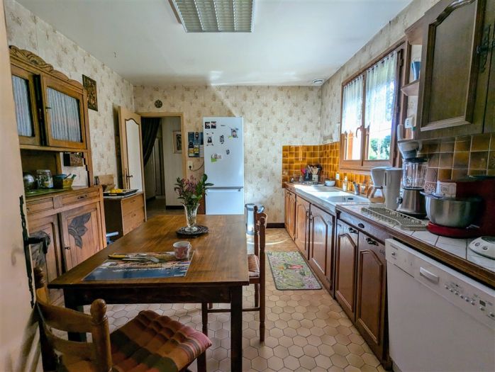 USSEL : vente vente de 6 pi&egrave;ces - grande image 10