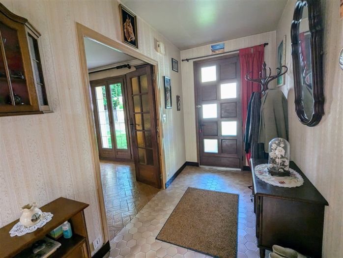 USSEL : vente vente de 6 pi&egrave;ces - grande image 4