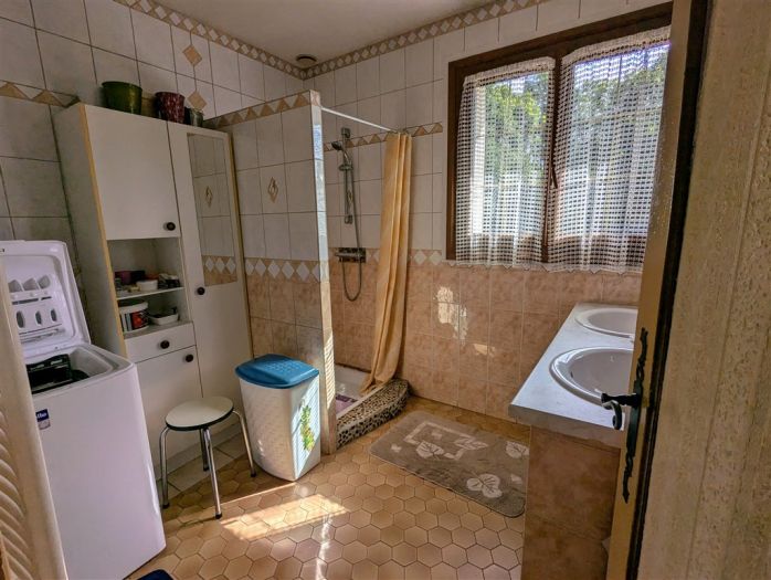 USSEL : vente vente de 6 pi&egrave;ces - grande image 7