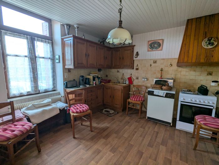 Village tous commerces : vente vente de 7 pi&egrave;ces - grande image 4