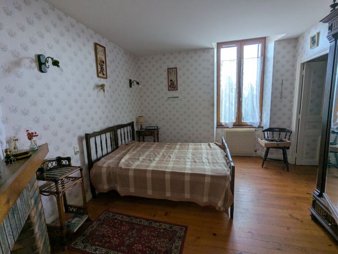 Village tous commerces : vente vente de 7 pi&egrave;ces - grande image 6