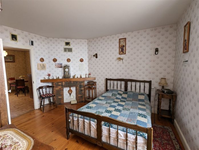 Village tous commerces : vente vente de 7 pi&egrave;ces - grande image 7