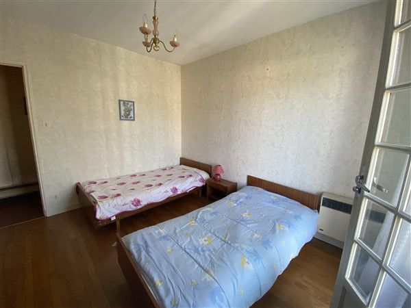 Argentat sur Dordogne : vente vente de 5 pi&egrave;ces - grande image 5