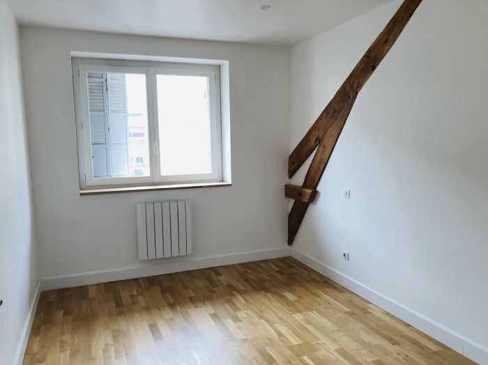 TULLE CENTRE VILLE : vente vente de 3 pi&egrave;ces - grande image 6