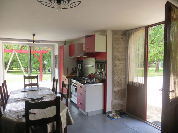 A 10MIN D'ARGENTAT : vente vente de 7 pi&egrave;ces - grande image 5