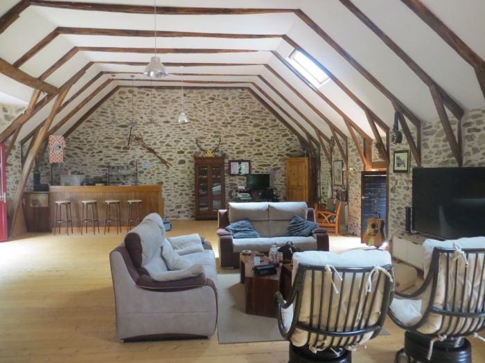 A 10MIN D'ARGENTAT : vente vente de 7 pi&egrave;ces - grande image 8