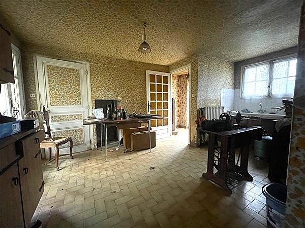 BRIVE LA GAILLARDE : vente vente de 6 pi&egrave;ces - grande image 9