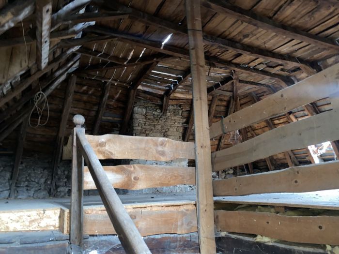 AU COEUR DU VIEUX CORREZE : vente vente de 4 pi&egrave;ces - grande image 9