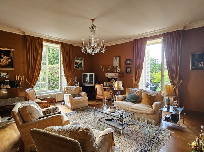 ENTRE SEILHAC ET TREIGNAC : vente vente de 15 pi&egrave;ces - grande image 2