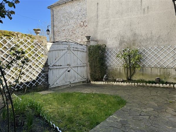 HYPERCENTRE D'EGLETONS : vente vente de 11 pi&egrave;ces - grande image 3