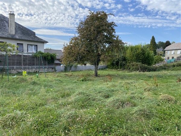 CENTRE-VILLE D'EGLETONS : vente vente de 6 pi&egrave;ces - grande image 2