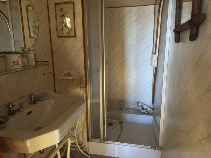 DANS SON ECRIN DE VERDURE A 10MIN D'EGLETONS : vente vente de 7 pi&egrave;ces - grande image 10