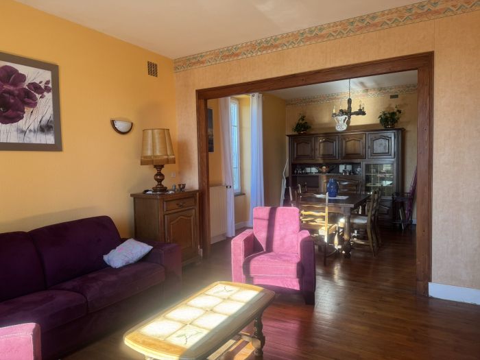 QUARTIER CALME D'EGLETONS : vente vente de 6 pi&egrave;ces - grande image 3