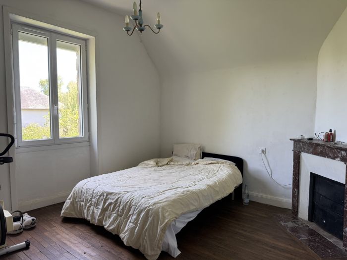 MONTAIGNAC-SUR-DOUSTRE : vente vente de 5 pi&egrave;ces - grande image 7