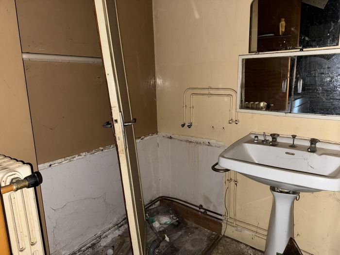 CENTRE-VILLE D'EGLETONS : vente vente de 4 pi&egrave;ces - grande image 6