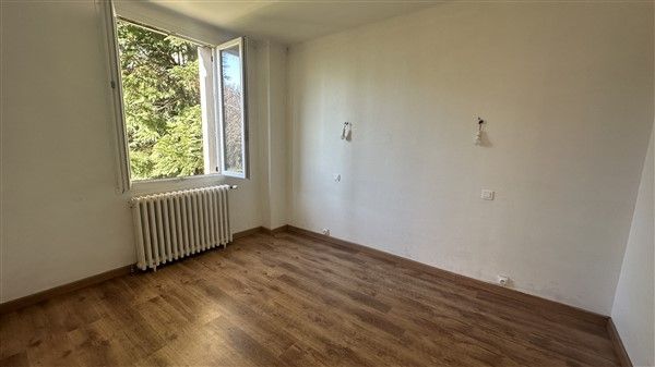 SAINT CLEMENT : vente vente de 3 pi&egrave;ces - grande image 4