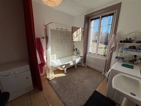 Meymac, au Calme : vente vente de 7 pi&egrave;ces - grande image 7