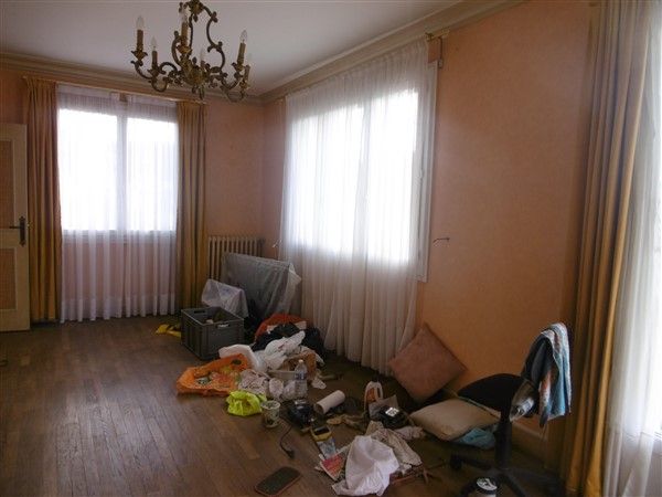 Quartier de l'Auzelou : vente vente de 6 pi&egrave;ces - grande image 4