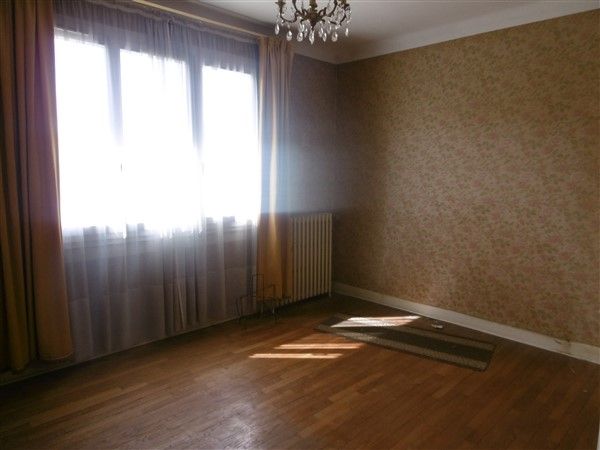 Quartier de l'Auzelou : vente vente de 6 pi&egrave;ces - grande image 5