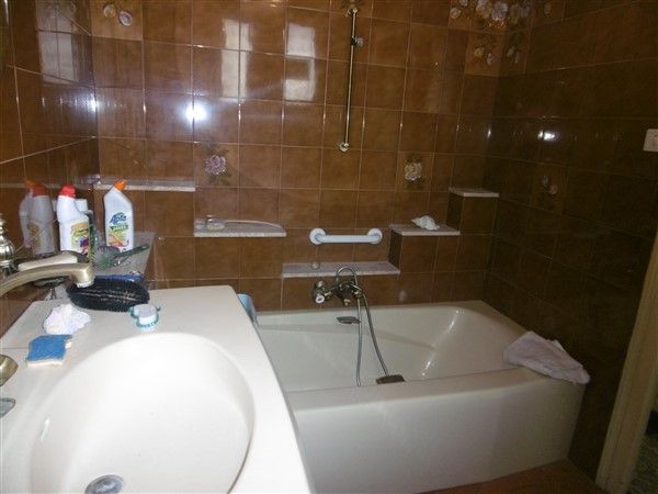 Quartier de l'Auzelou : vente vente de 6 pi&egrave;ces - grande image 7