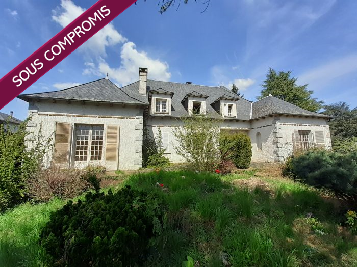 ARGENTAT, plein centre-ville : vente Maison 18 - vignette 1